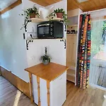 Houseboat Botel *
