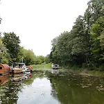 Houseboat Botel Vilnius
